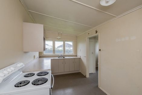 Photo of property in 77 Bartholomew Road, Levin, 5510