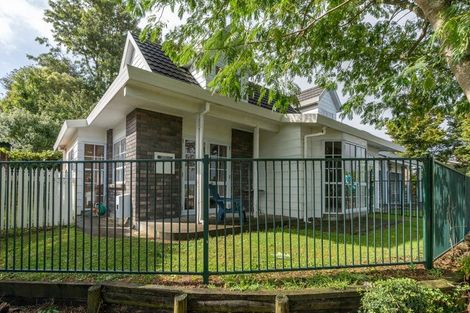 Photo of property in 33 Pohutukawa Drive, Pukete, Hamilton, 3200