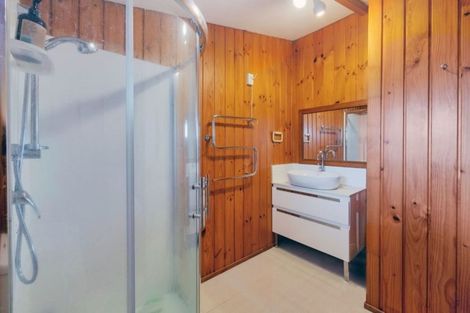 Photo of property in 25 Honeysuckle Lane, Mairangi Bay, Auckland, 0630