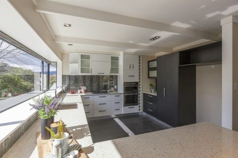 Photo of property in 300 Rosetta Road, Raumati Beach, Paraparaumu, 5032