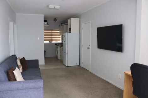 Photo of property in 18 Dunstall Place, Mangere Bridge, Auckland, 2022