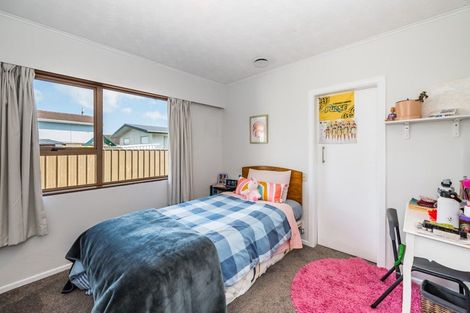 Photo of property in 50 Walton Road, Paraparaumu Beach, Paraparaumu, 5032