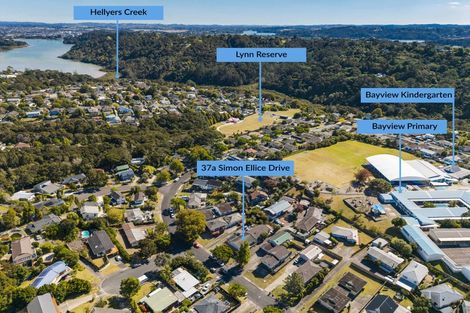 Photo of property in 1/37 Simon Ellice Drive, Bayview, Auckland, 0629