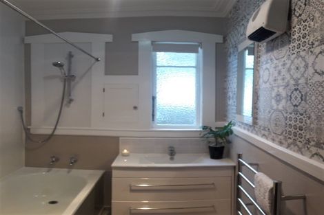 Photo of property in 14 Clyde Street, Oamaru North, Oamaru, 9400