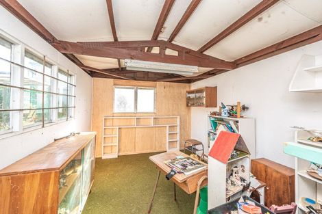 Photo of property in 102 Matai Street, Castlecliff, Whanganui, 4501