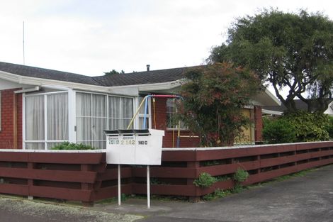 Photo of property in 142a Heretaunga Street, Palmerston North, 4414