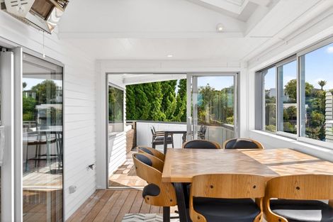 Photo of property in 7 Enfield Road, Hospital Hill, Napier, 4110