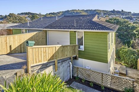 Photo of property in 4 Ensign Lane, Whitby, Porirua, 5024