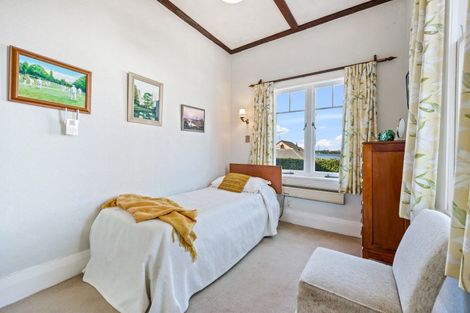 Photo of property in 3 Cambridge Terrace, Devonport, Auckland, 0624