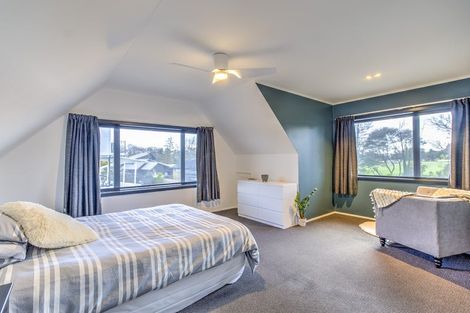 Photo of property in 77 Gilbass Avenue, Hamilton Lake, Hamilton, 3204