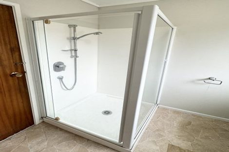 Photo of property in 9 Salamanca Road, Sunnynook, Auckland, 0620