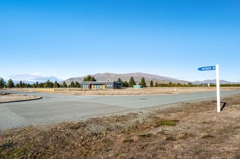 Photo of property in 4 Neuman Road, Twizel, 7901