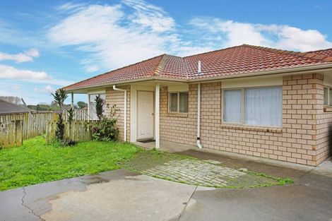 Photo of property in 7 Novak Place, Mangere, Auckland, 2022