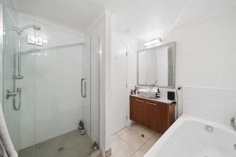 Photo of property in Augusta Apartments, 20/254 Willis Street, Te Aro, Wellington, 6011