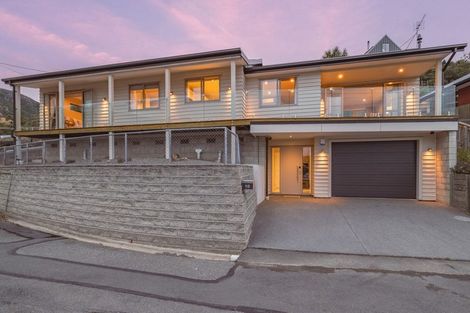 Photo of property in 10 Saint Davids Street, Lyttelton, 8082