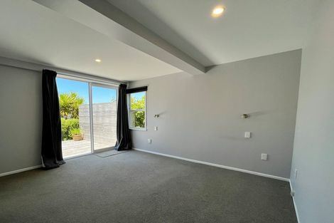 Photo of property in 7 Ninian Street, Highbury, Wellington, 6012