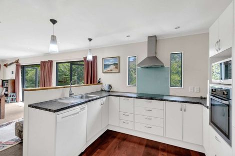 Photo of property in 104a Awaroa Road, Helensville, 0800