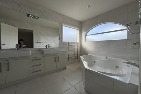 Photo of property in 41 Valderama Drive, Flat Bush, Auckland, 2019