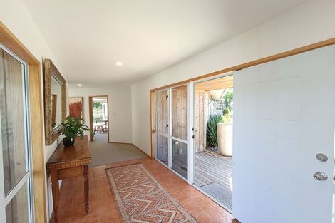 Photo of property in 16a Russell Drive, Oakura, 4314