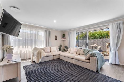 Photo of property in 9 Vining Crescent, Stoke, Nelson, 7011