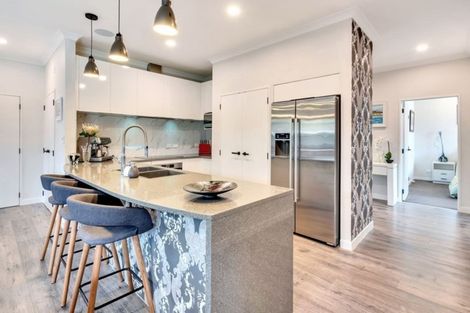 Photo of property in 63a Dominion Street, Takapuna, Auckland, 0622