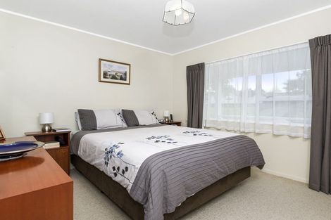 Photo of property in 6 Lorelei Place, Opaheke, Papakura, 2113