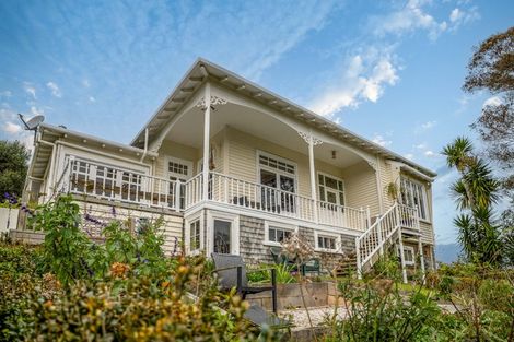 Photo of property in 9 Robertson Street, Russell, 0202