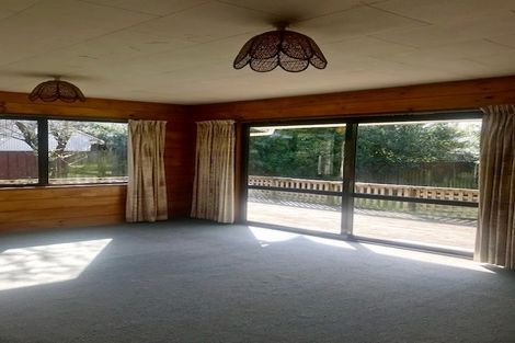 Photo of property in 24 Fisher Place, Carterton, 5713