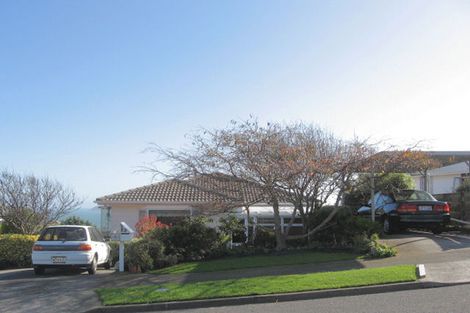 Photo of property in 6 De Castro Place, Titahi Bay, Porirua, 5022
