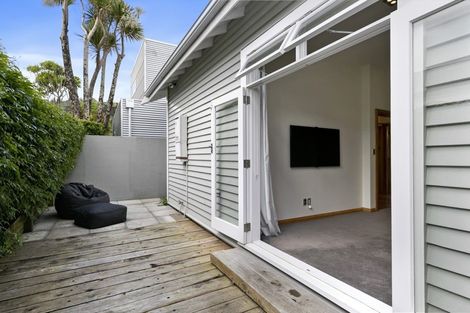 Photo of property in 18 Cashmere Avenue, Khandallah, Wellington, 6035