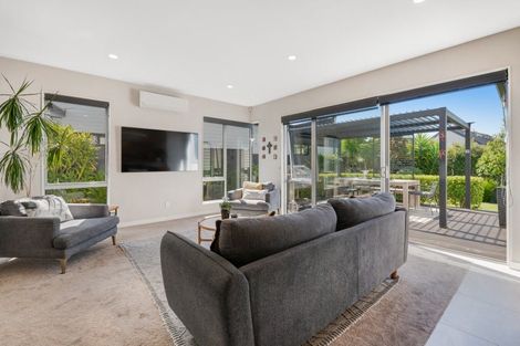 Photo of property in 68 Colonial Drive, Silverdale, 0932