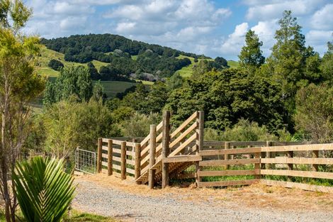 Photo of property in 149 Whaka Street, Maungaturoto, 0583