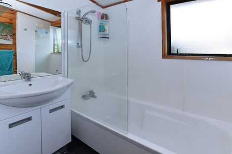 Photo of property in 165 Carnoustie Drive, Wattle Downs, Auckland, 2103