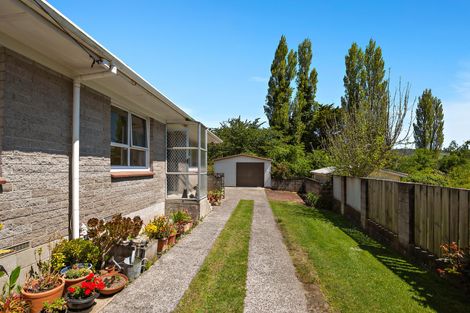 Photo of property in 2/124 Koutu Road, Kawaha Point, Rotorua, 3010