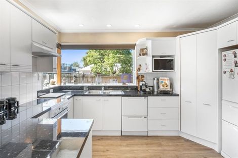 Photo of property in 37 Digby Place, Bromley, Christchurch, 8062