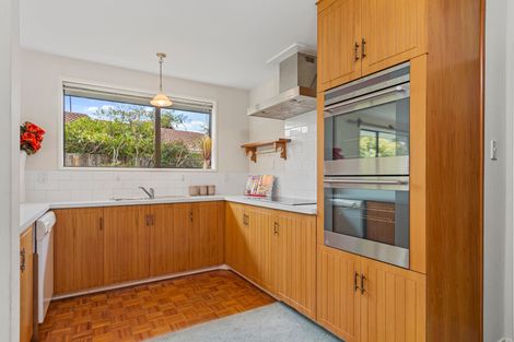 Photo of property in 28 Montclare Avenue, Ilam, Christchurch, 8041