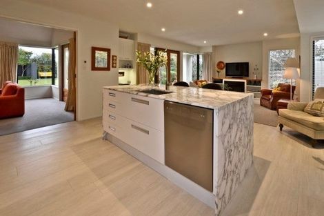 Photo of property in 22 Queens Avenue, Merivale, Christchurch, 8014