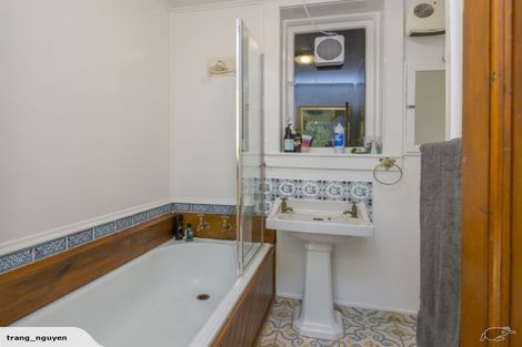 Photo of property in 140 Glenmore Street, Northland, Wellington, 6012