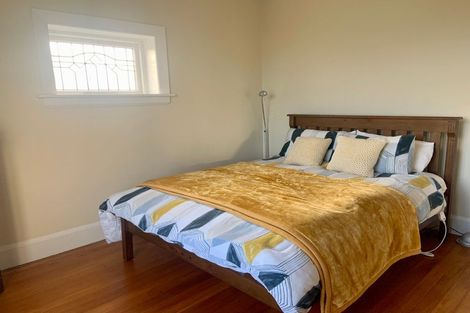 Photo of property in 100 Somerfield Street, Somerfield, Christchurch, 8024