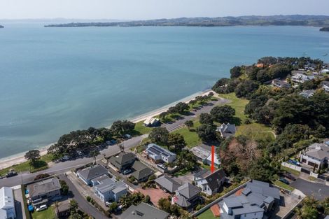 Photo of property in 27 Shelly Beach Parade, Cockle Bay, Auckland, 2014