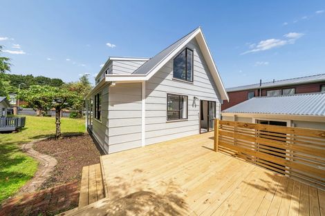 Photo of property in 13 King Charles Drive, Kingsley Heights, Upper Hutt, 5018