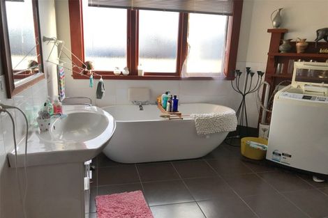 Photo of property in 22 Storey Avenue, Forest Lake, Hamilton, 3200