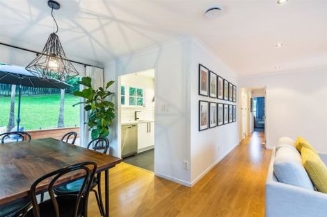 Photo of property in 11 West Glade Crescent, Birkenhead, Auckland, 0626