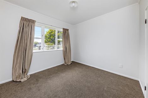 Photo of property in 10 Halswell Street, Mangere East, Auckland, 2024