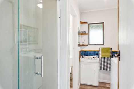 Photo of property in 38 Hicks Crescent, Waikanae Beach, Waikanae, 5036