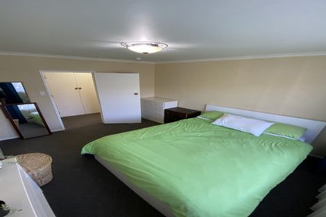 Photo of property in 19 Wallace Place, Hokowhitu, Palmerston North, 4410