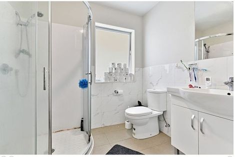 Photo of property in 1 Beldon Place, Pakuranga Heights, Auckland, 2010