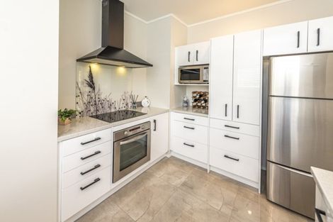 Photo of property in 21a Parkes Avenue, Saint Johns Hill, Whanganui, 4501