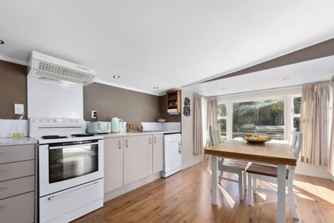 Photo of property in 52 Raukawa Street, Stokes Valley, Lower Hutt, 5019