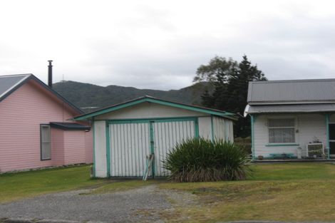 Photo of property in 714 Seven Mile Road, Runanga, 7803